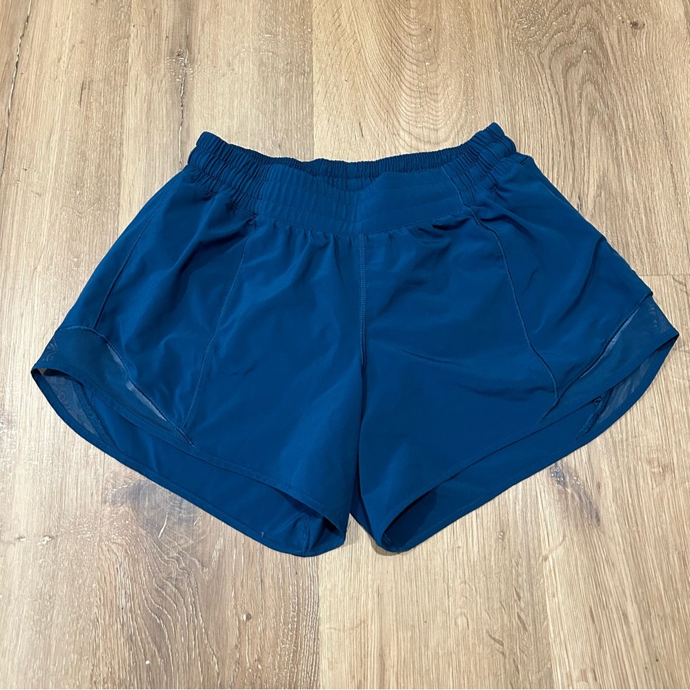 Lululemon Hotty Hot Low-Rise Lined Running Athletic Shorts 4” Blue Sz 8 Tall